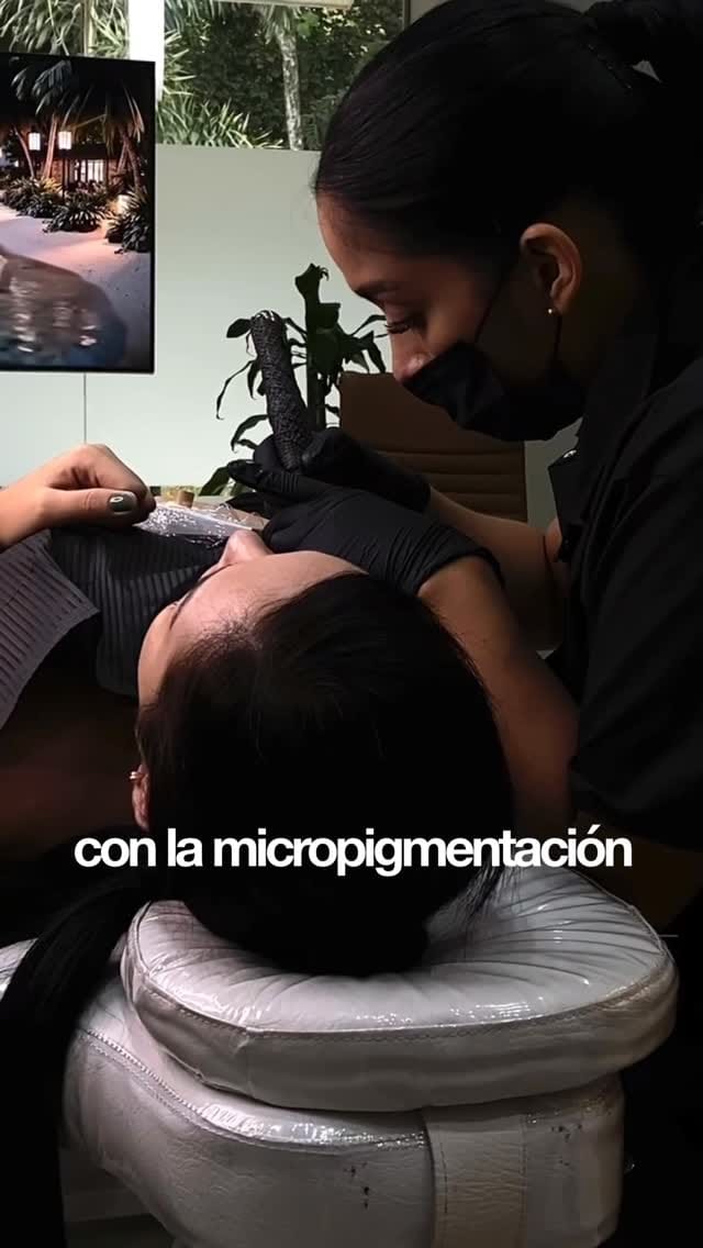 Post 6 by MARILYN JIMENEZ |ACADEMIA MICROPIGMENTACIÓN•LABIOS•CEJAS•CAPILAR on Instagram (video)