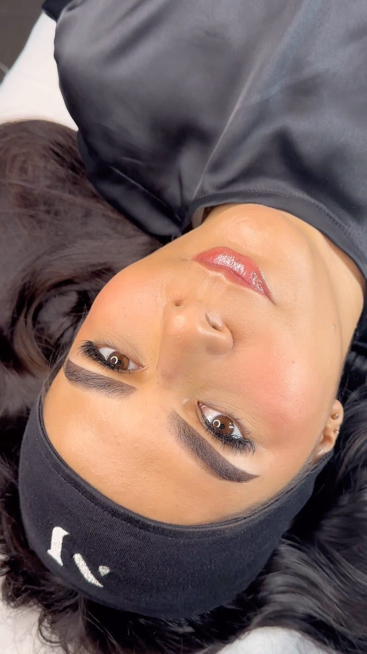 Post 9 by MARILYN JIMENEZ |ACADEMIA MICROPIGMENTACIÓN•LABIOS•CEJAS•CAPILAR on Instagram (video)