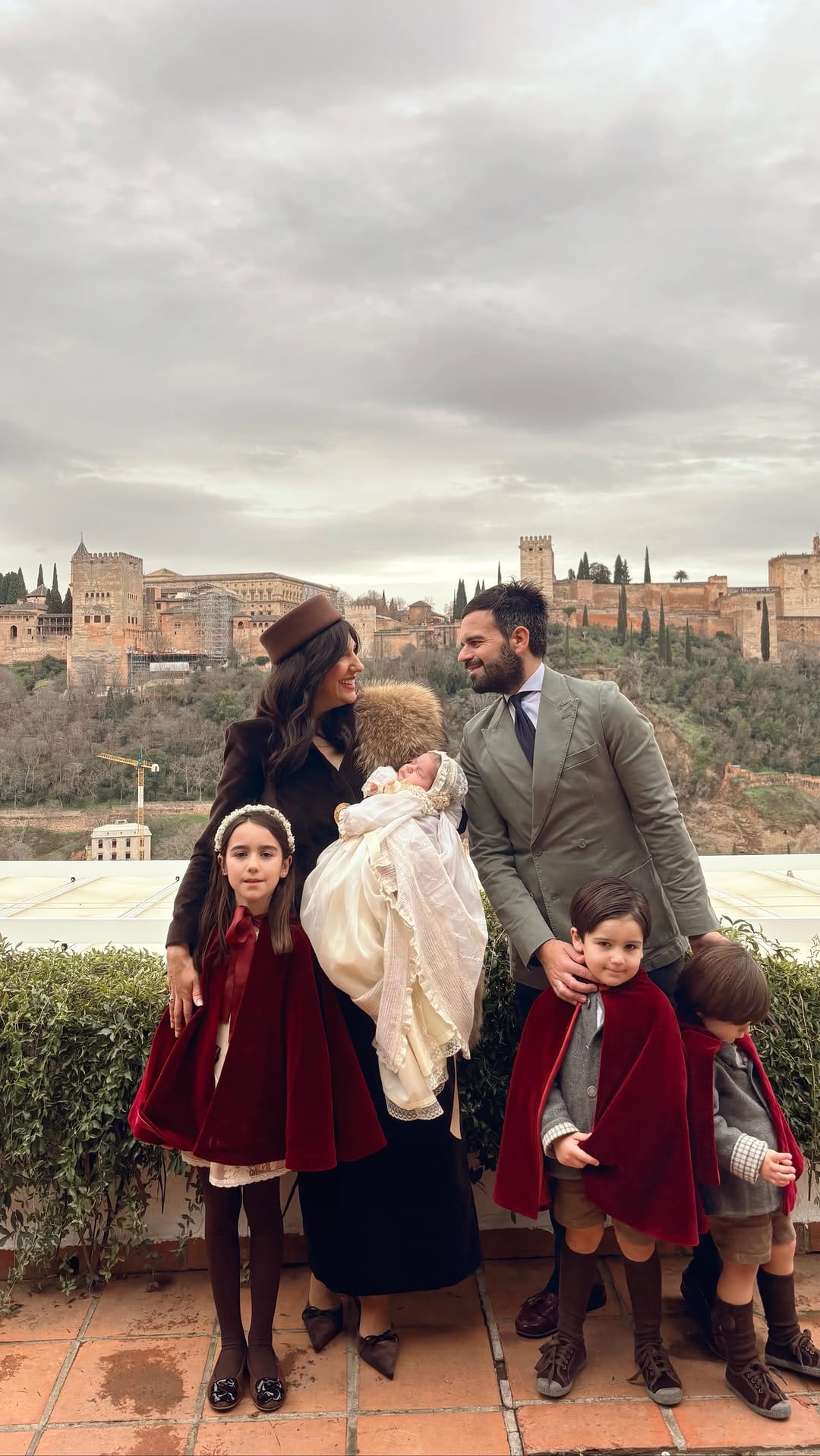 Post 6 by Ana Ramos | Moda & Maternidad on Instagram (video)