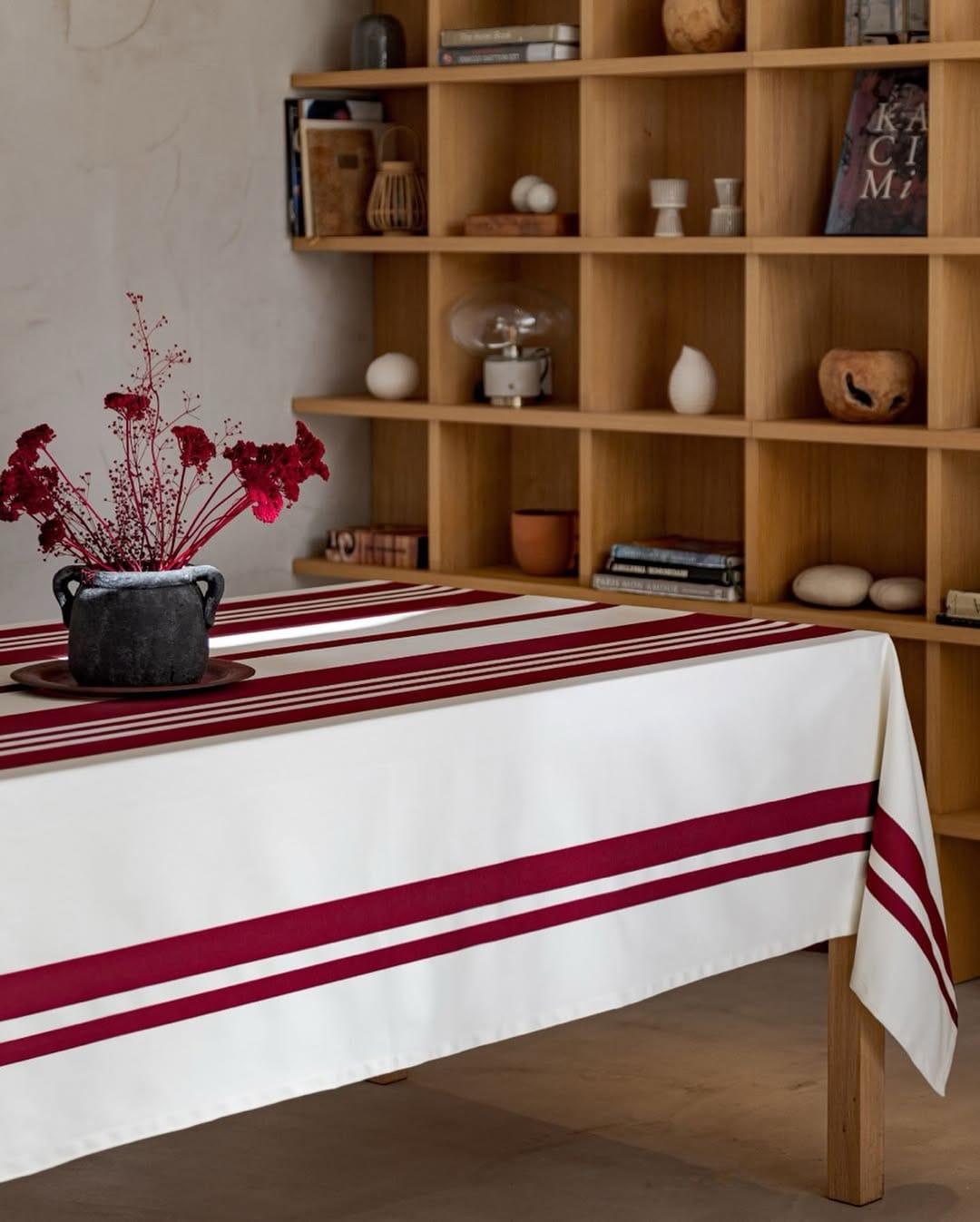 Post 8 by Maison Jean-Vier, décorateurs on Instagram (image)