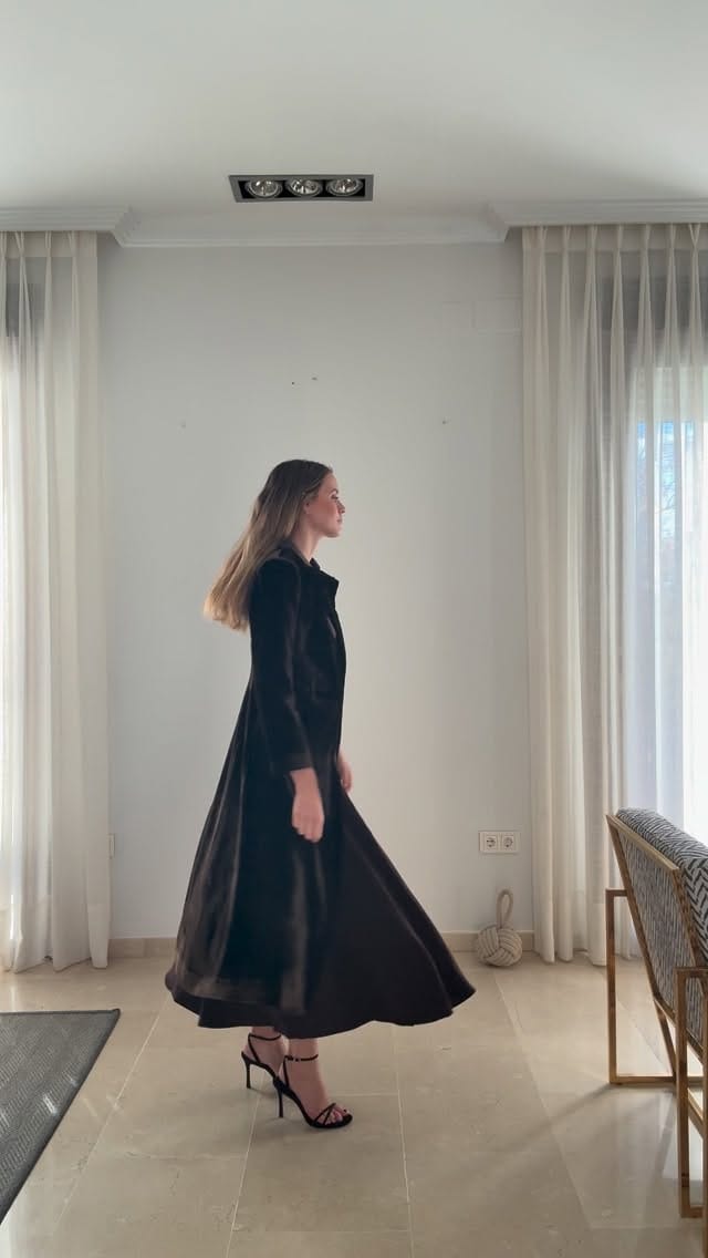 Post 6 by Mer on Instagram (video)