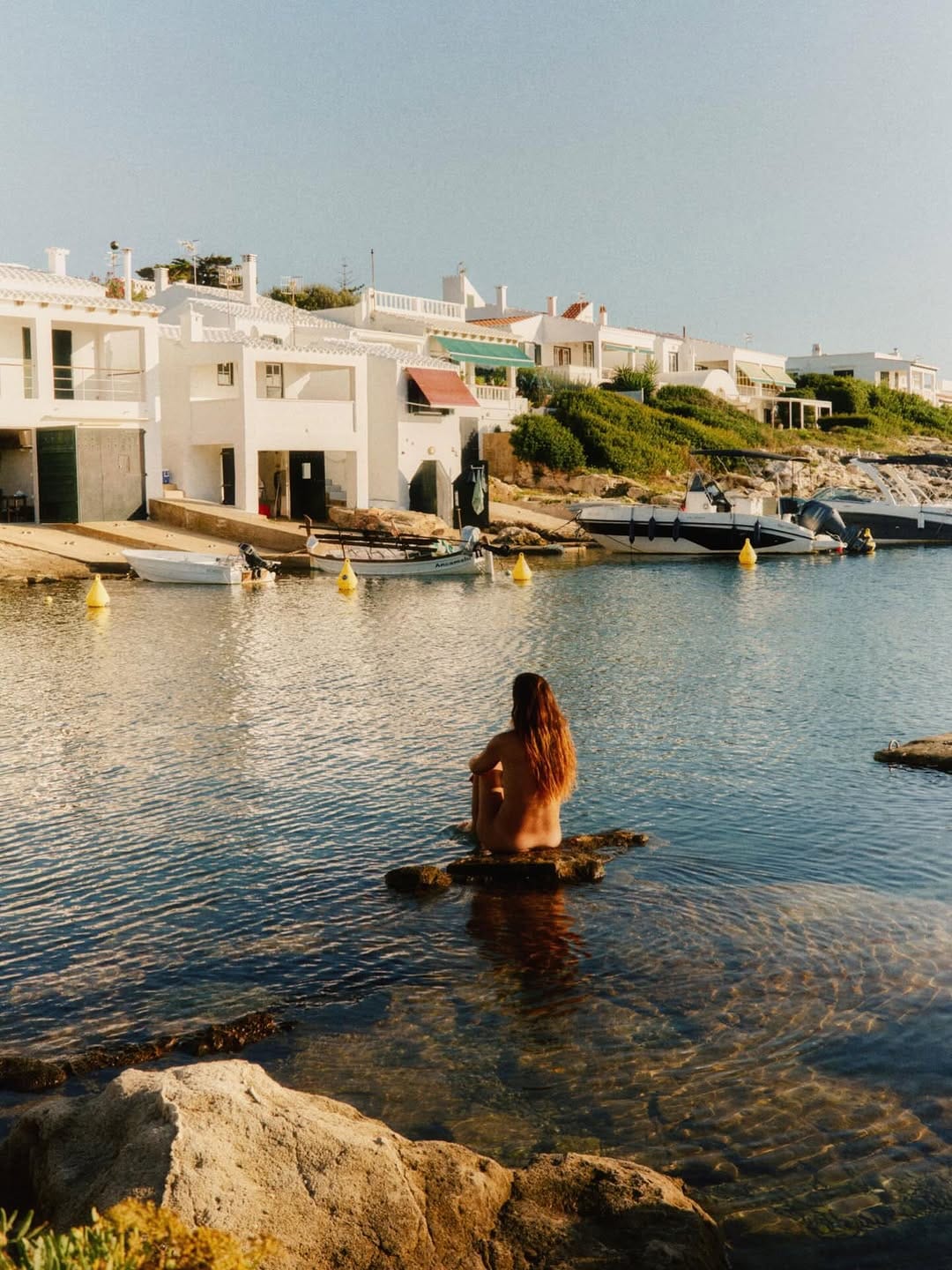 Post 9 by Carlota del Sol on Instagram (image)