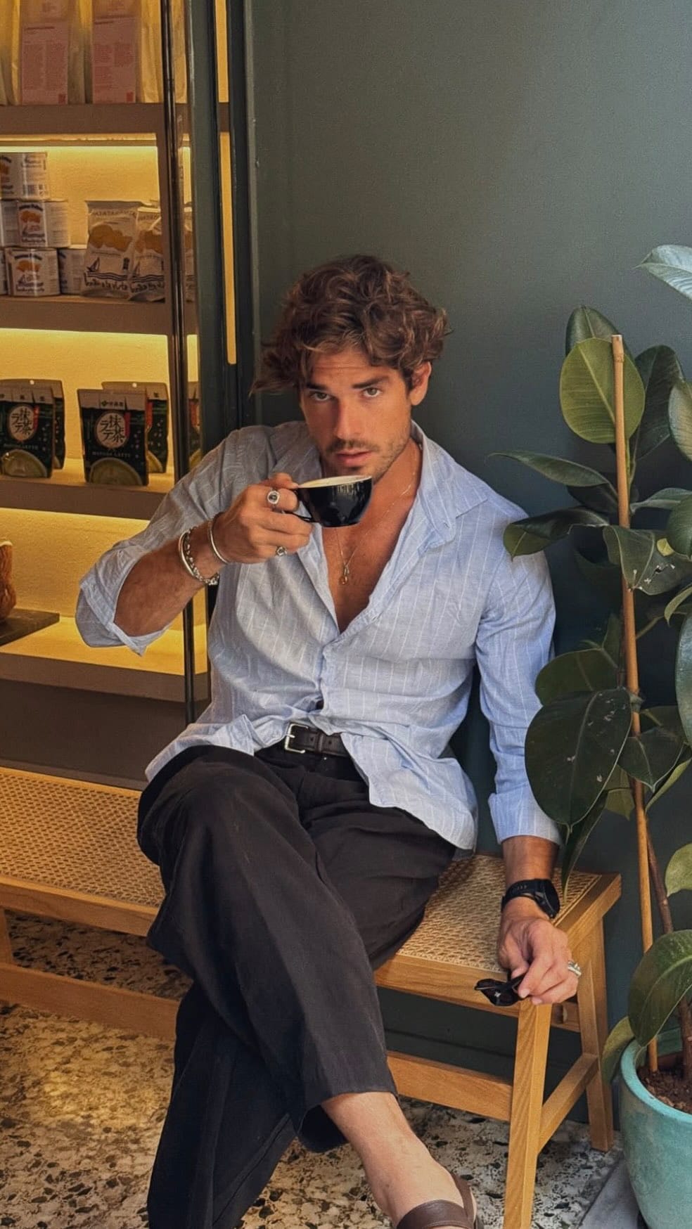 Post 4 by Salón TORO | Hair Salon on Instagram (video)
