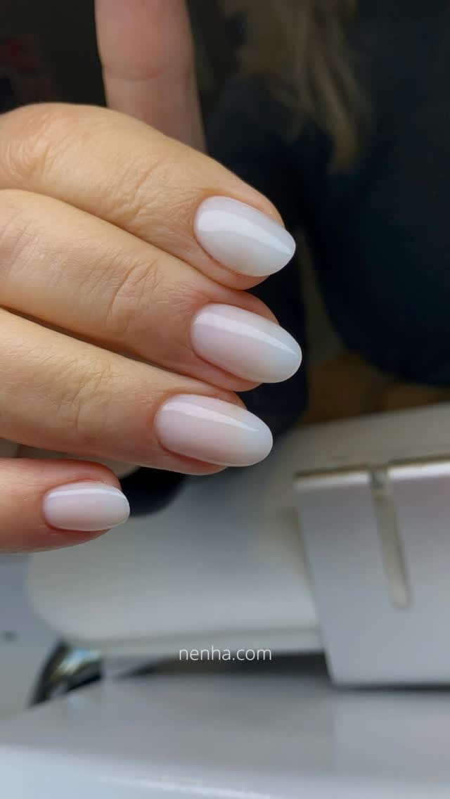 Post 7 by NENHA MADRID | MANICURA RUSA | GEL NAILS | PEDICURA on Instagram (video)