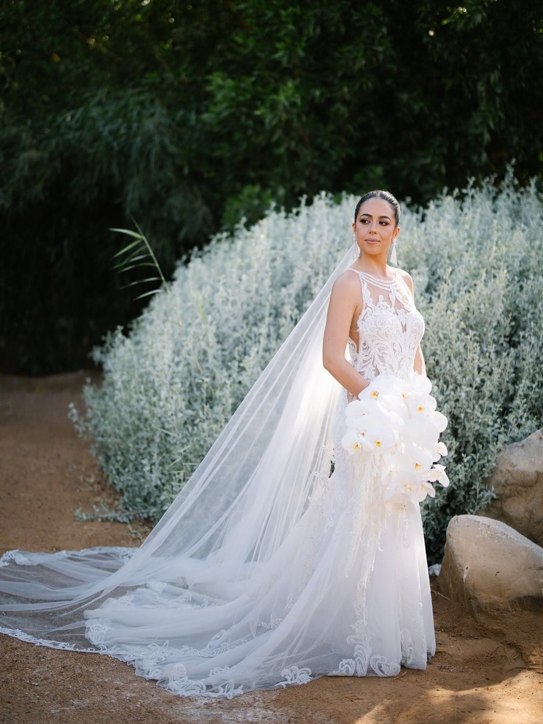 Post 6 by Boutique de Novias on Instagram (carousel)