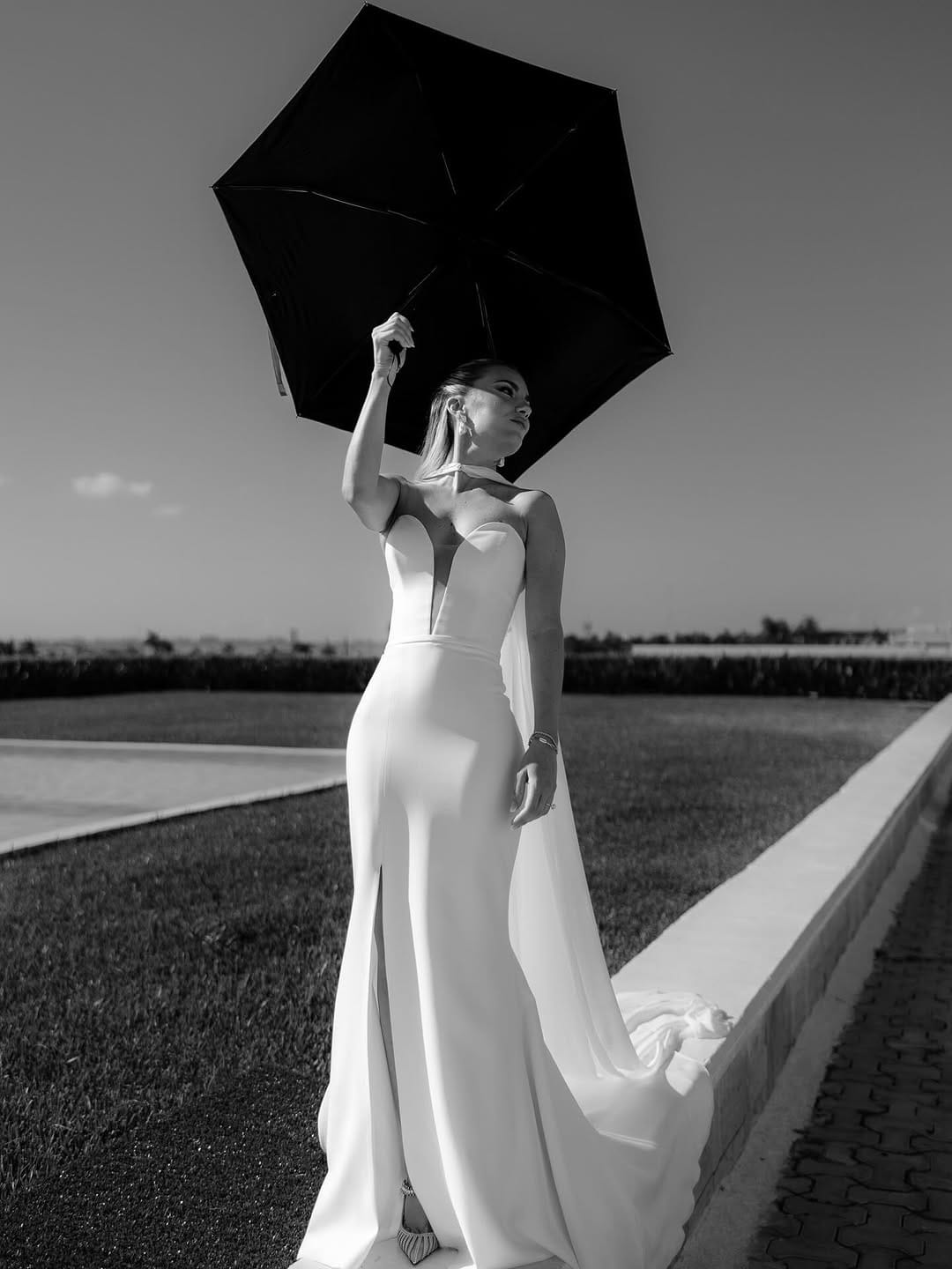 Post 5 by Boutique de Novias on Instagram (carousel)