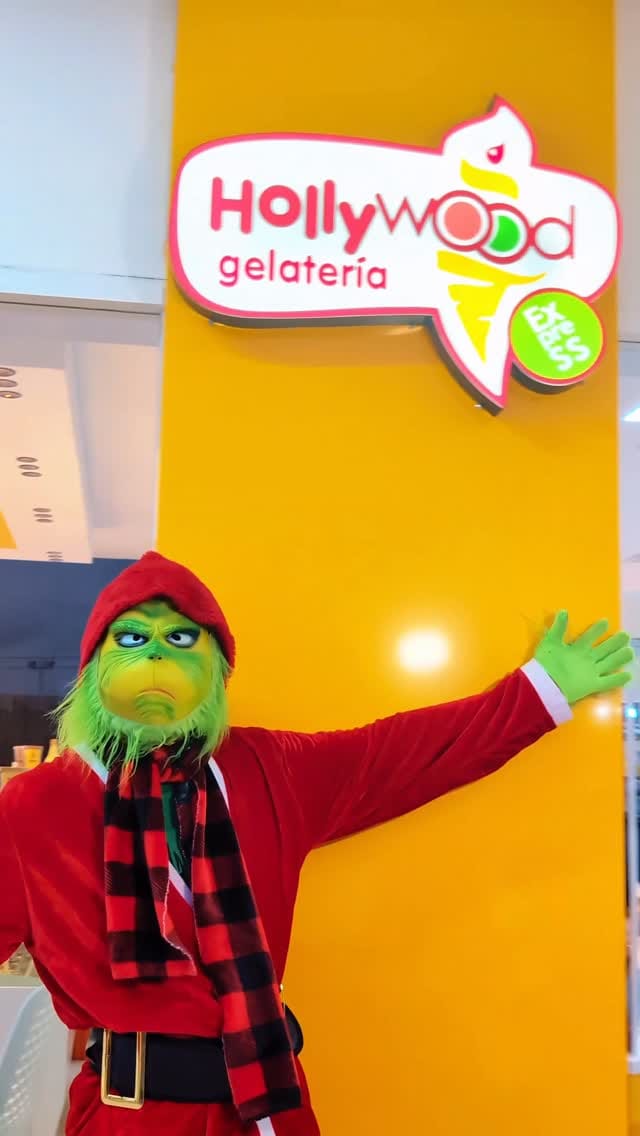 Post 3 by Heladería Hollywood Express on Instagram (video)