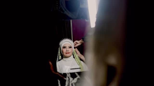Post 1 by Makeup Artist Sby,sda,mlg on Instagram (video)