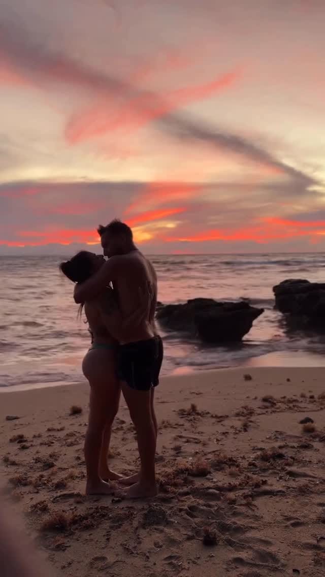 Post 9 by ＭＡＲＴＡ ＤＥ ＬＯＬＡ on Instagram (video)