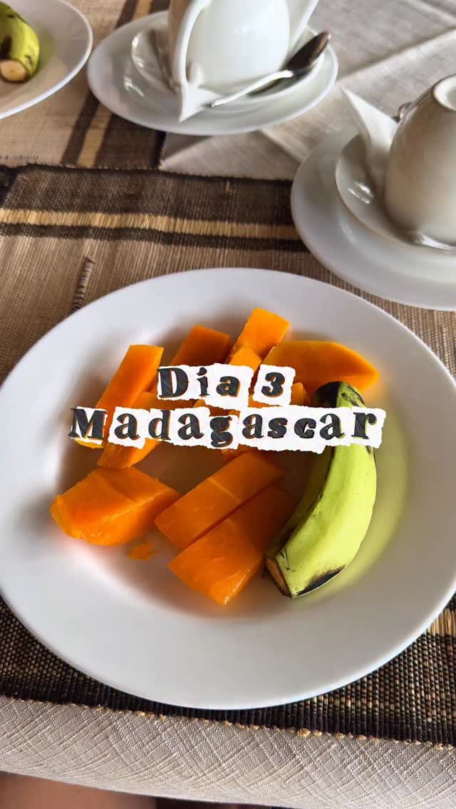 Post 10 by ＭＡＲＴＡ ＤＥ ＬＯＬＡ on Instagram (video)