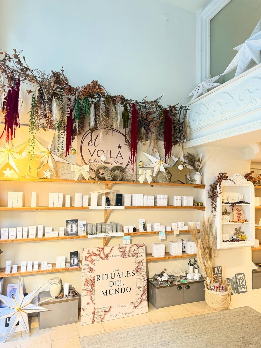 Post 5 by ET VOILA BEAUTY CONCEPT STORE on Instagram (image)