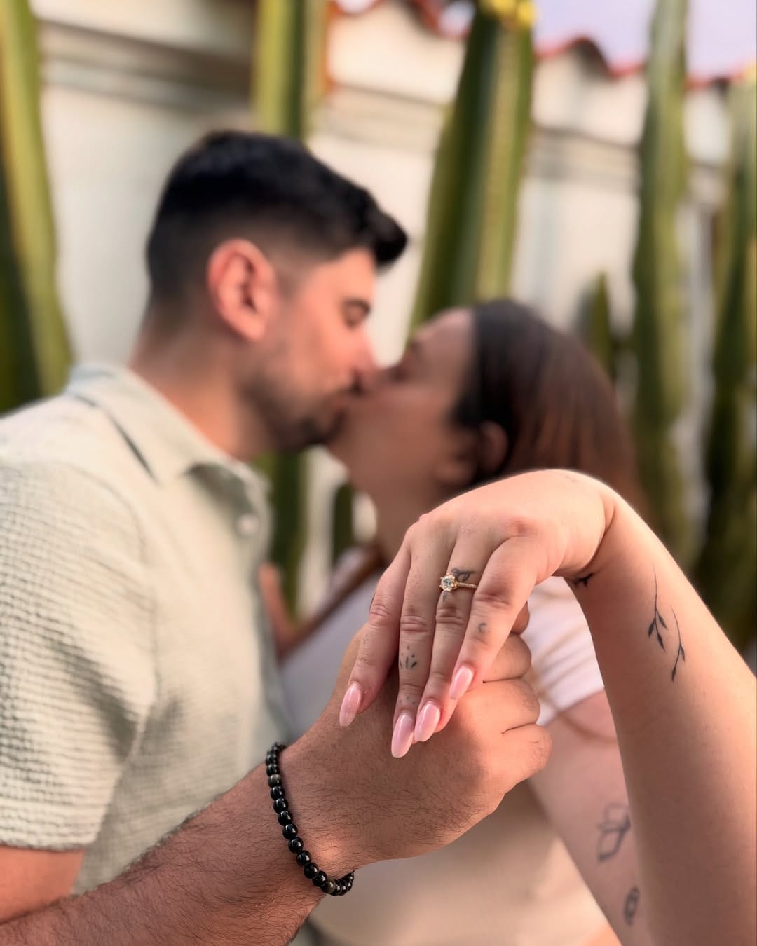 Post 10 by Arantxa Catalán on Instagram (carousel)