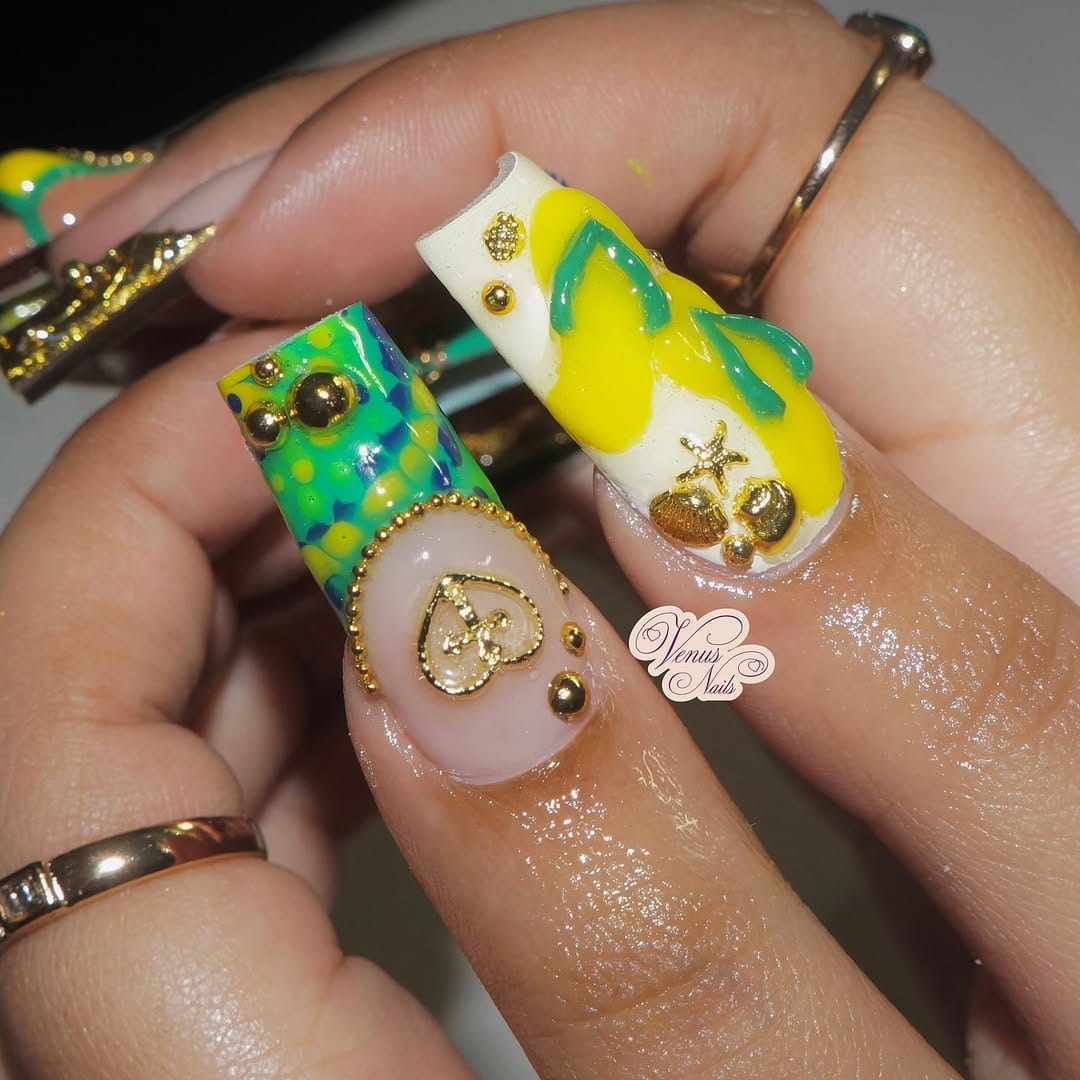 Post 8 by NJ NAIL ARTIST⭐️👩🏽‍🎨 on Instagram (carousel)