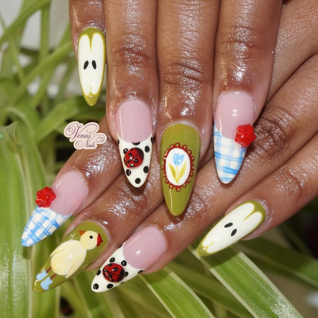 Post 9 by NJ NAIL ARTIST⭐️👩🏽‍🎨 on Instagram (carousel)