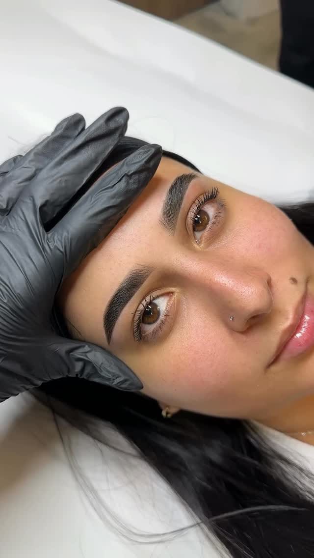 Post 10 by micropigmentación armenia on Instagram (video)
