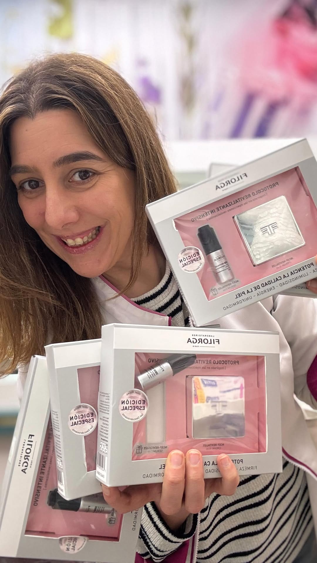Post 3 by Farmacia Amaya Blanco Arce on Instagram (video)