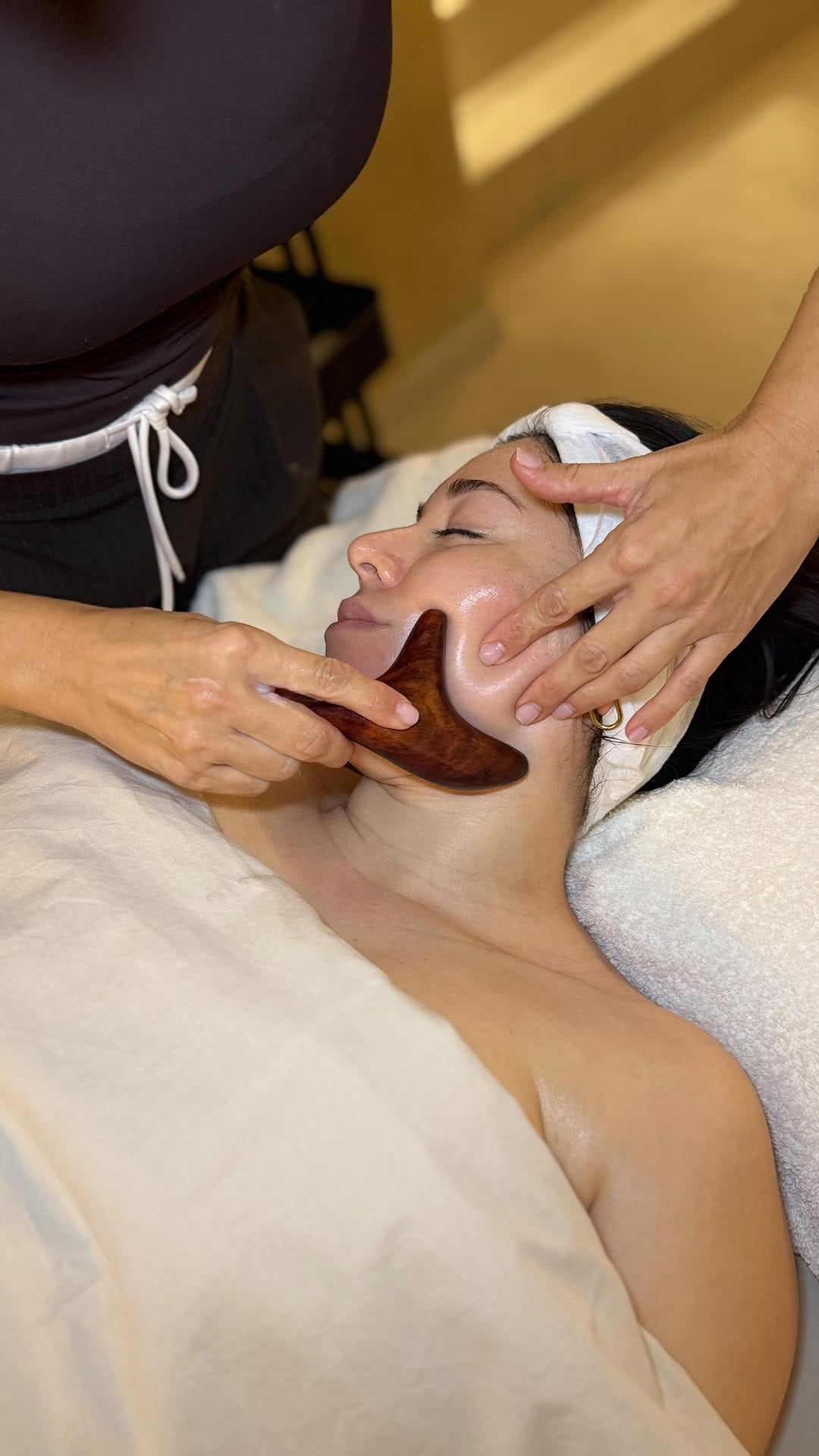 Post 7 by BEAUTY CLINIC on Instagram (video)