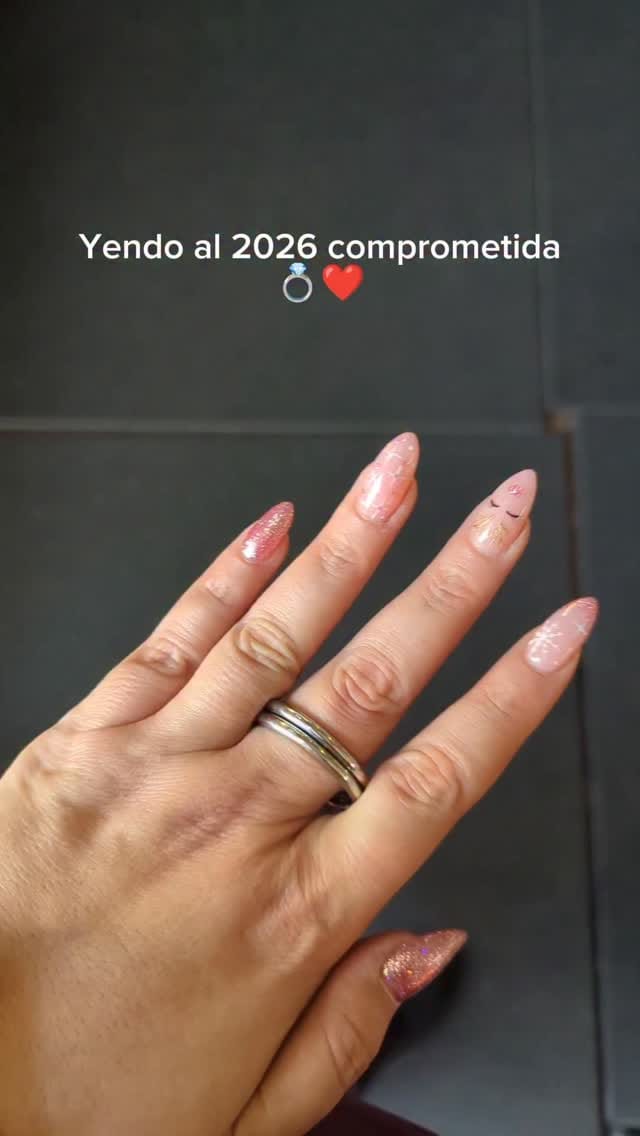 Post 2 by Andrea Colás on Instagram (video)