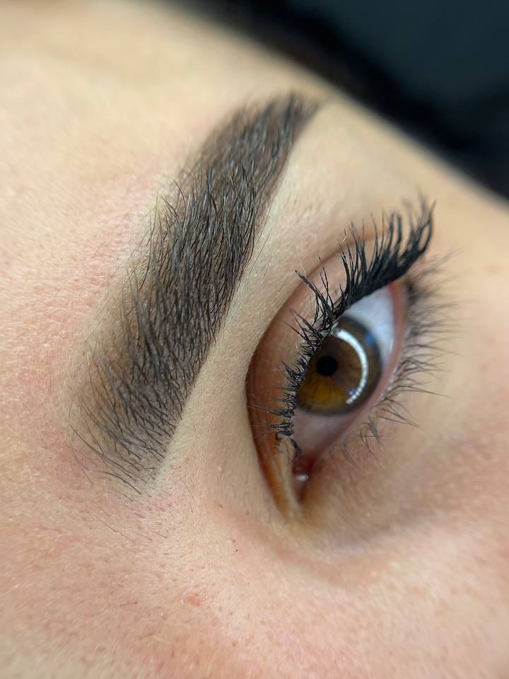 Post 6 by LANA STUDIO 🔝 Belleza on Instagram (carousel)