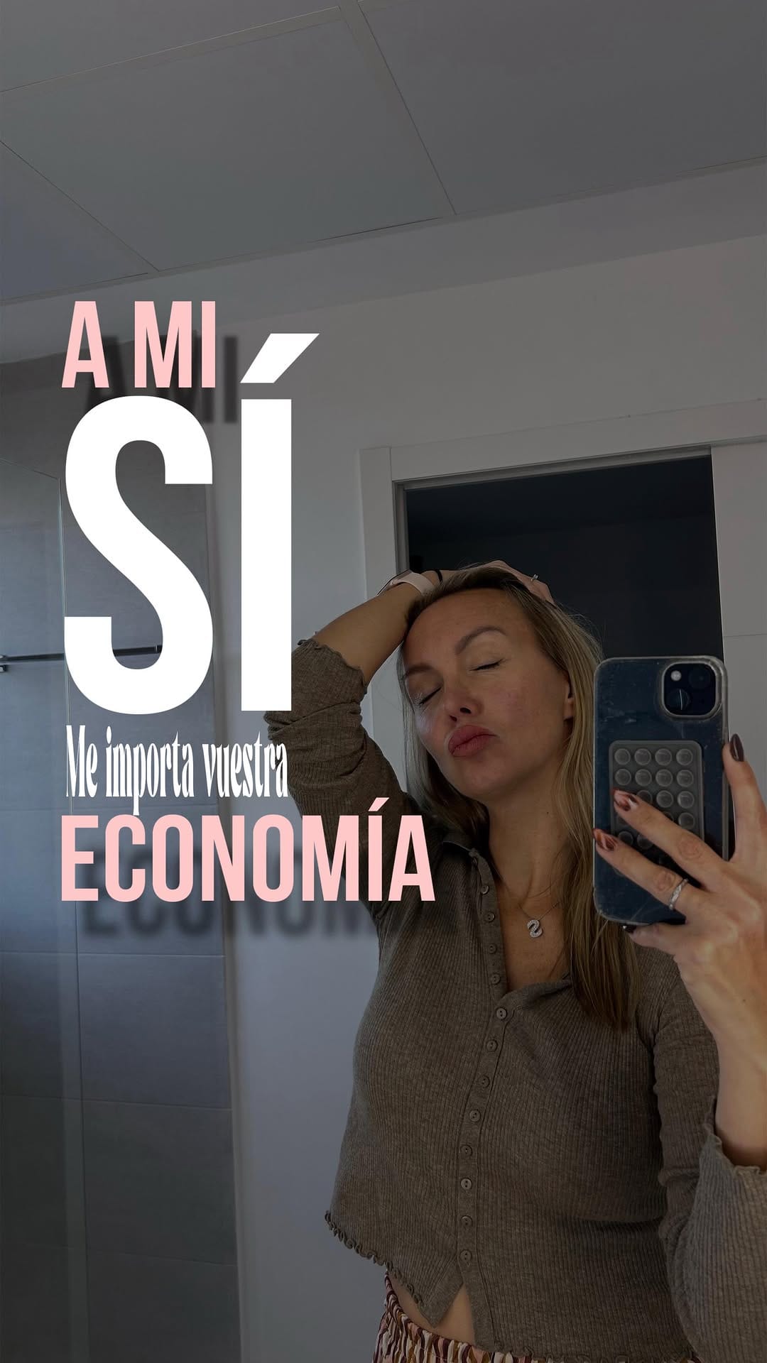 Post 1 by LANA STUDIO 🔝 Belleza on Instagram (video)