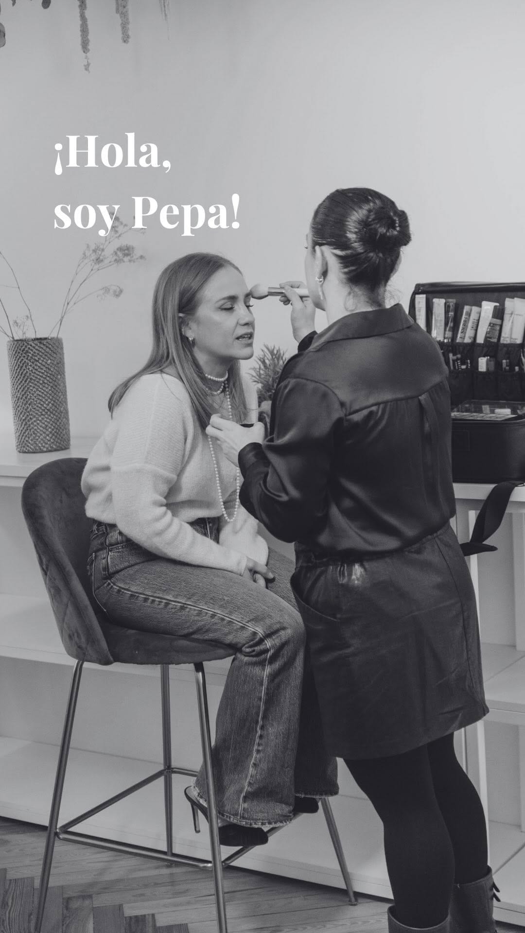 Post 10 by HolaPepa on Instagram (video)