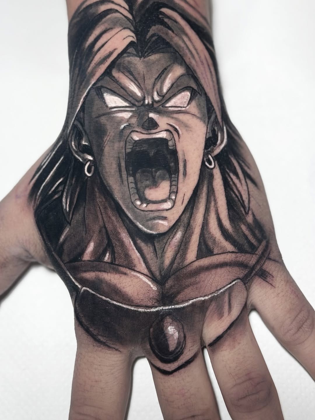 Post 6 by ⛩Álvaro Quesada⛩ COLOR | BLANCO Y NEGRO | REALISMO | LÍNEA FINA on Instagram (carousel)