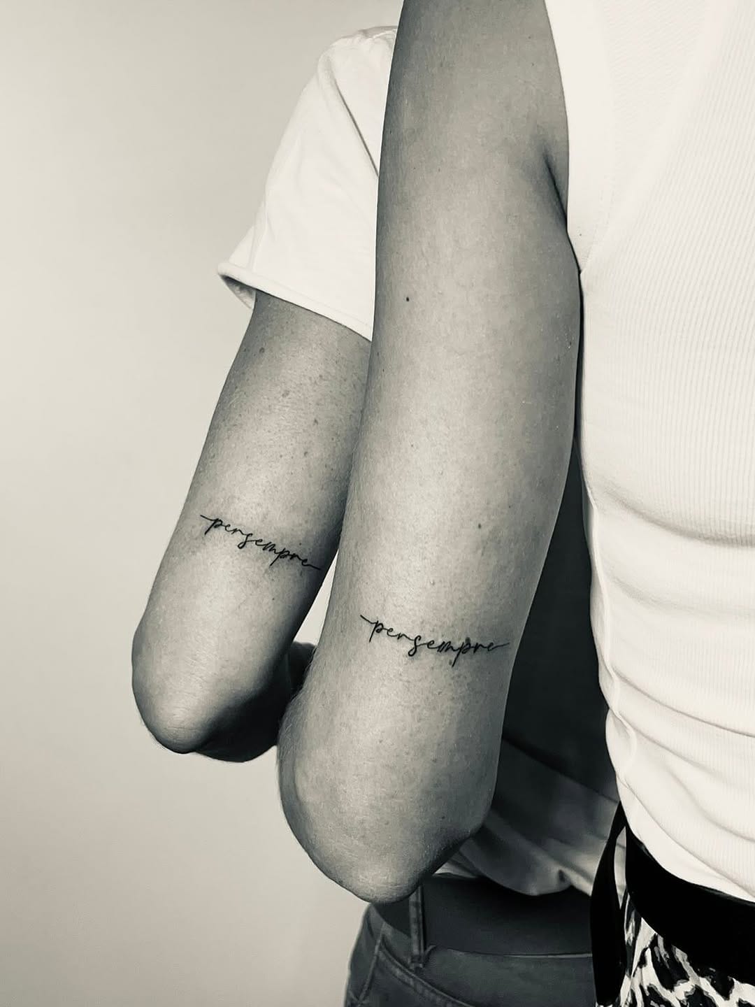 Post 10 by ⛩Álvaro Quesada⛩ COLOR | BLANCO Y NEGRO | REALISMO | LÍNEA FINA on Instagram (carousel)