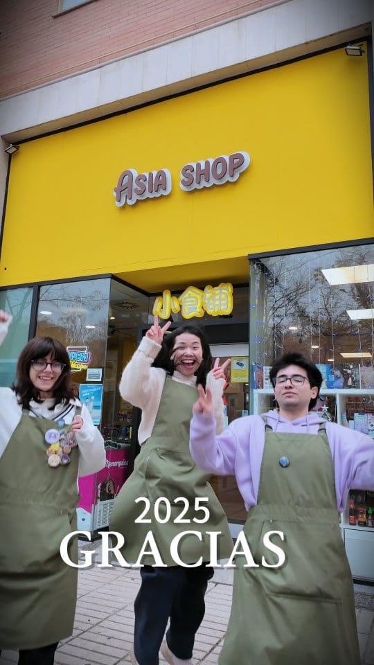 Post 2 by Asia Shop on Instagram (video)