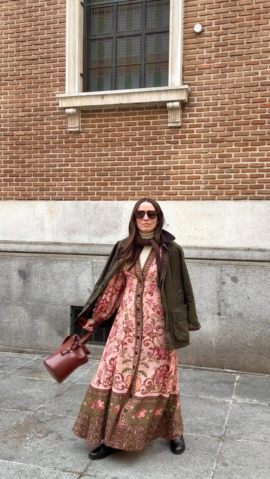Post 5 by ✨ Elena Vidal | Looks & Lifestyle Madrid on Instagram (video)