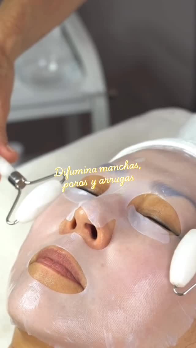 Post 8 by Nails&Body -Salud y Belleza- on Instagram (video)
