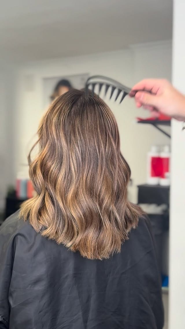 Post 4 by Fran Almagro Hair Studio on Instagram (video)