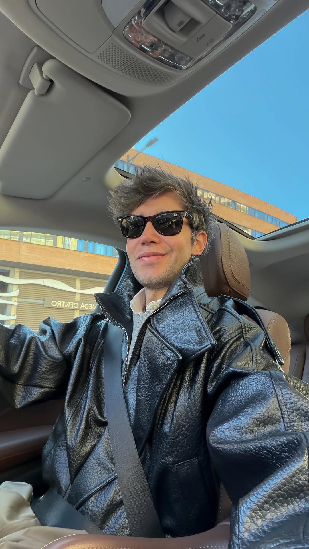 Post 3 by Eduardo Valderrama | Menswear & Lifestyle Influencer on Instagram (video)