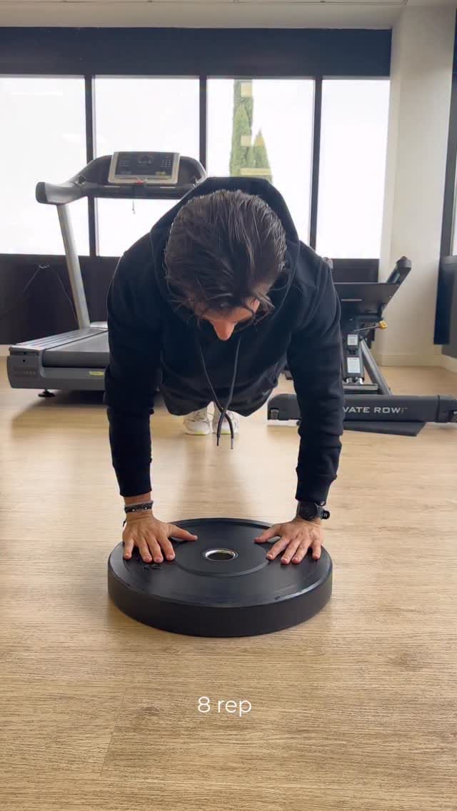 Post 1 by Crys Dyaz & Co on Instagram (video)