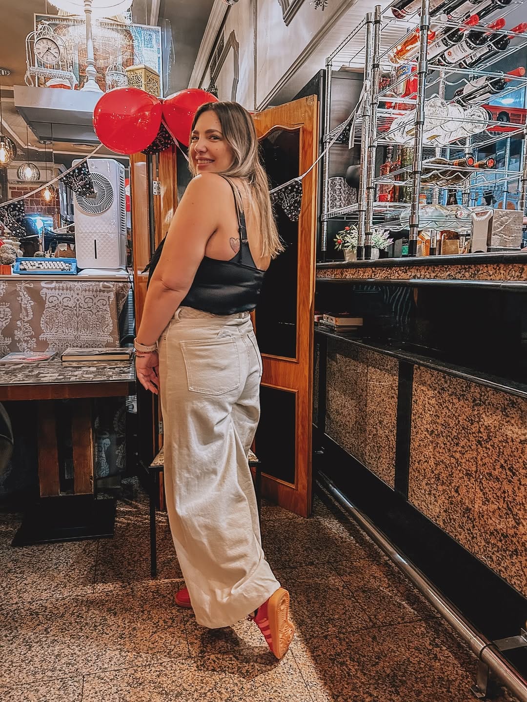 Post 3 by Betsy Saúl on Instagram (carousel)