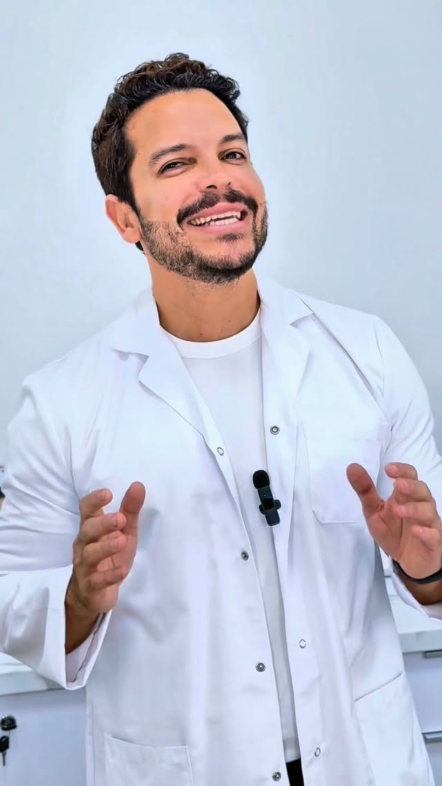 Post 1 by Dr. Deivys Higuerey / Medicina y Cirugía Estética on Instagram (video)