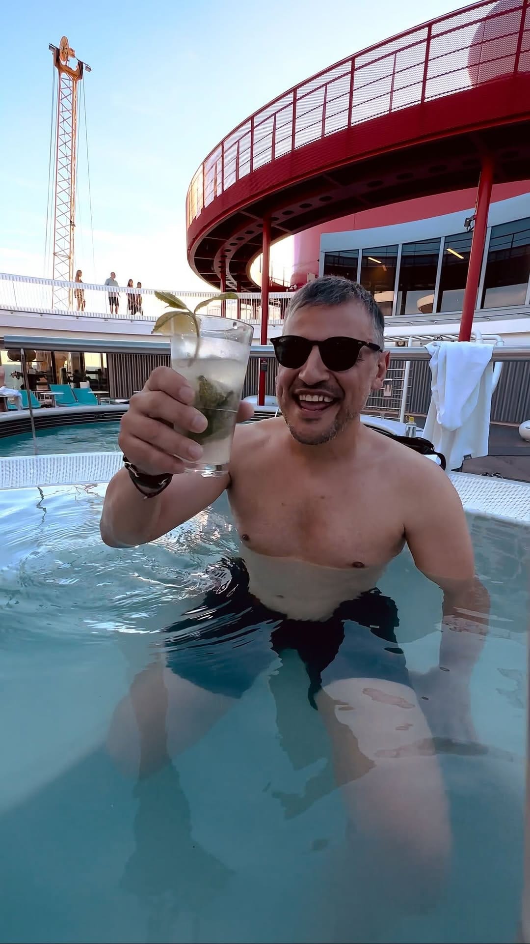 Post 5 by Manel Ferrando on Instagram (video)