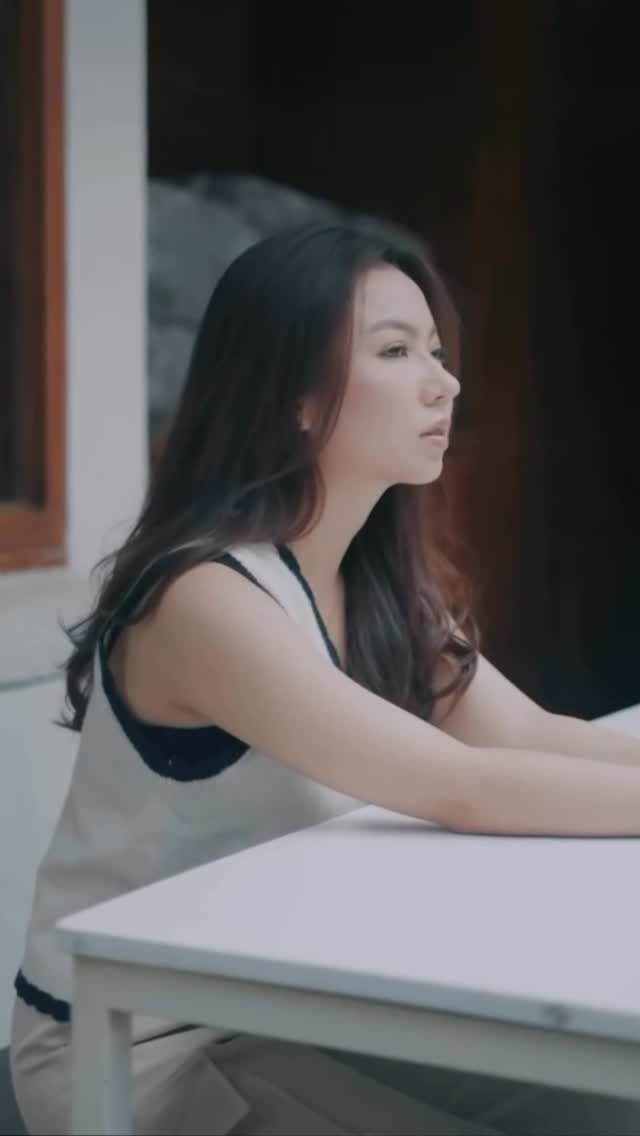 Post 6 by drg. Alicia Surya on Instagram (video)