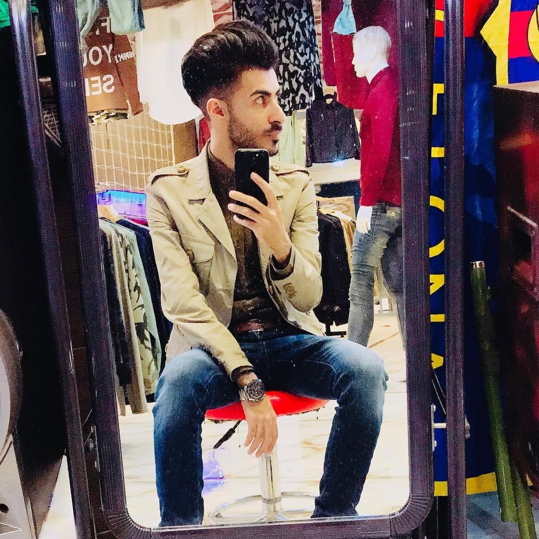 Post 10 by Ali Sabri on Instagram (image)