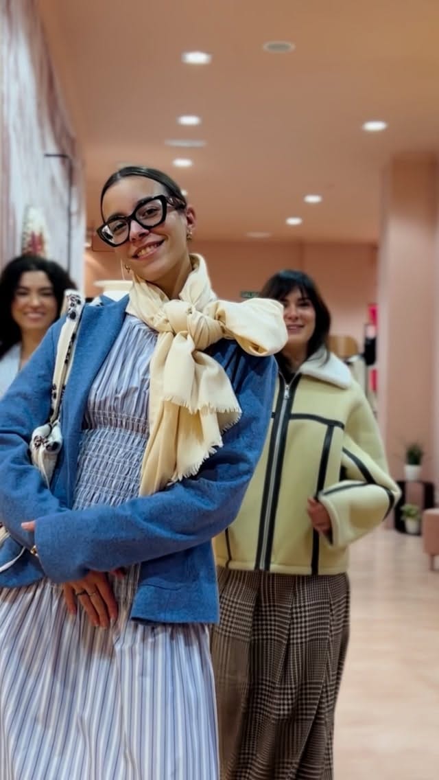 Post 2 by Teatro de Sueños on Instagram (video)