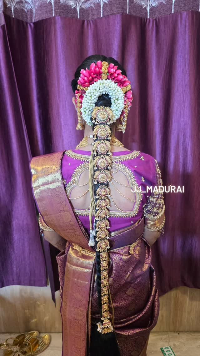 Post 6 by Madurai Makeup Artist#makeup_by_kirthy on Instagram (video)