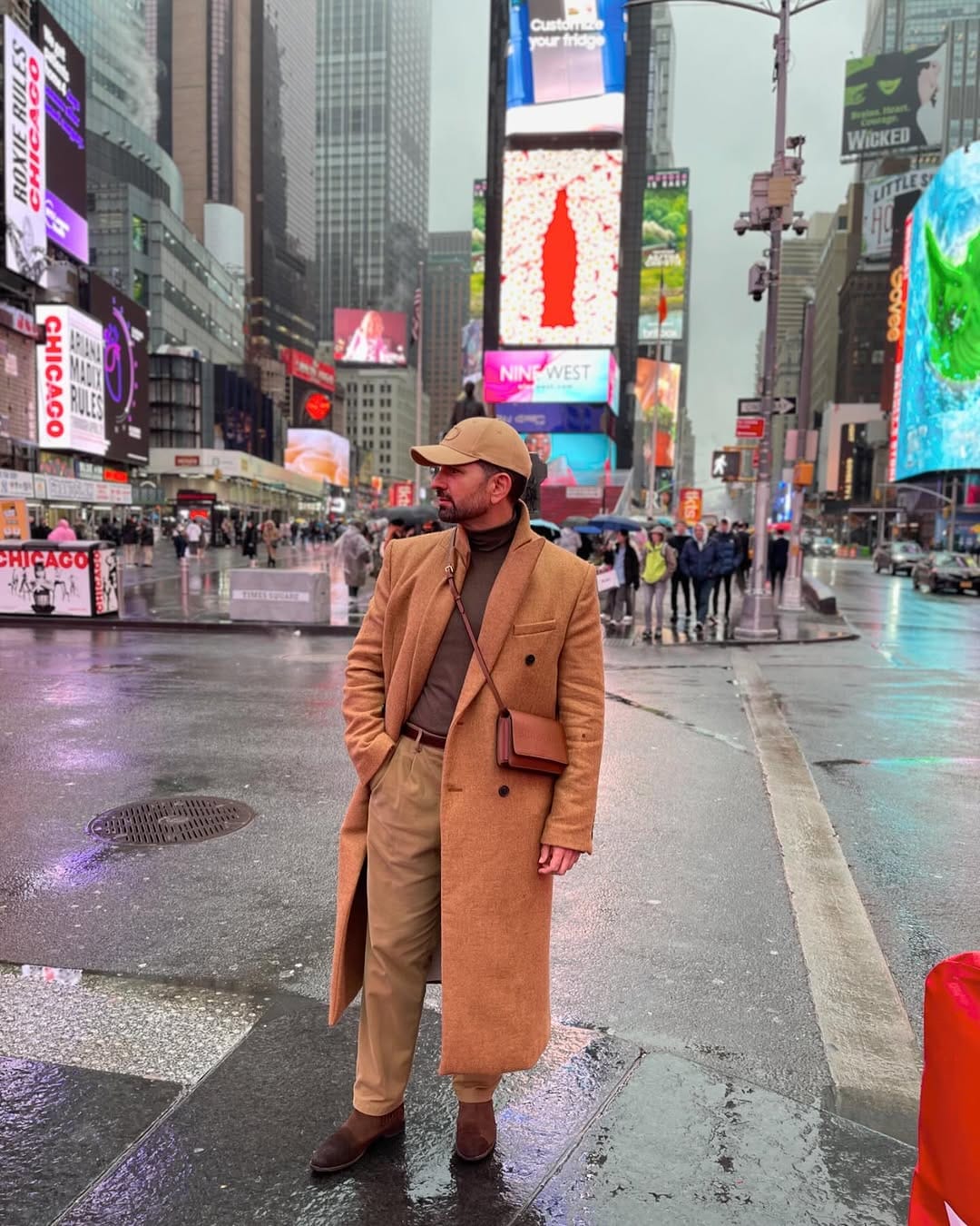 Post 9 by Rubén Lahoz on Instagram (carousel)