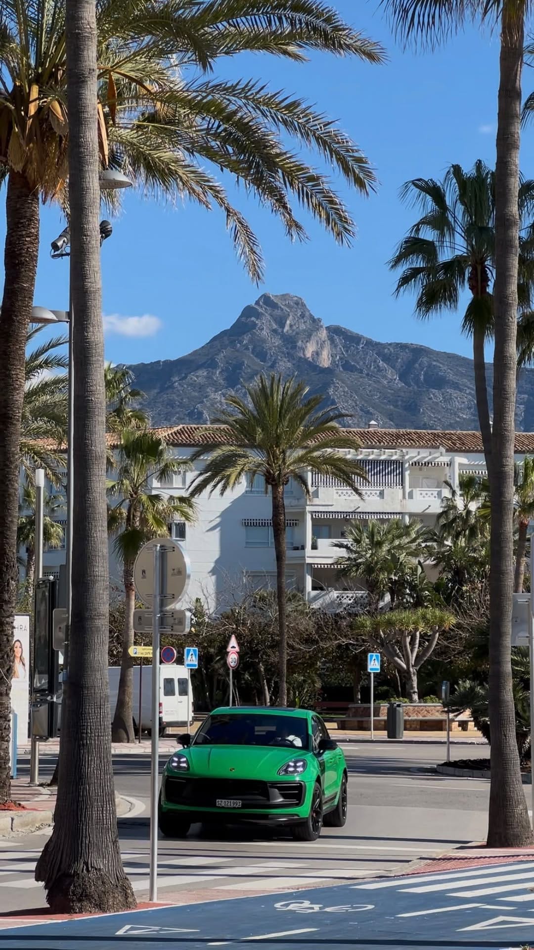 Post 9 by The ultimate Marbella Guide! on Instagram (video)
