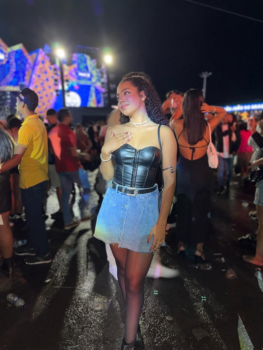 Post 9 by VITÓRIA BRANDÃO •MAQUIADORA •JUAZEIRO-BA on Instagram (carousel)