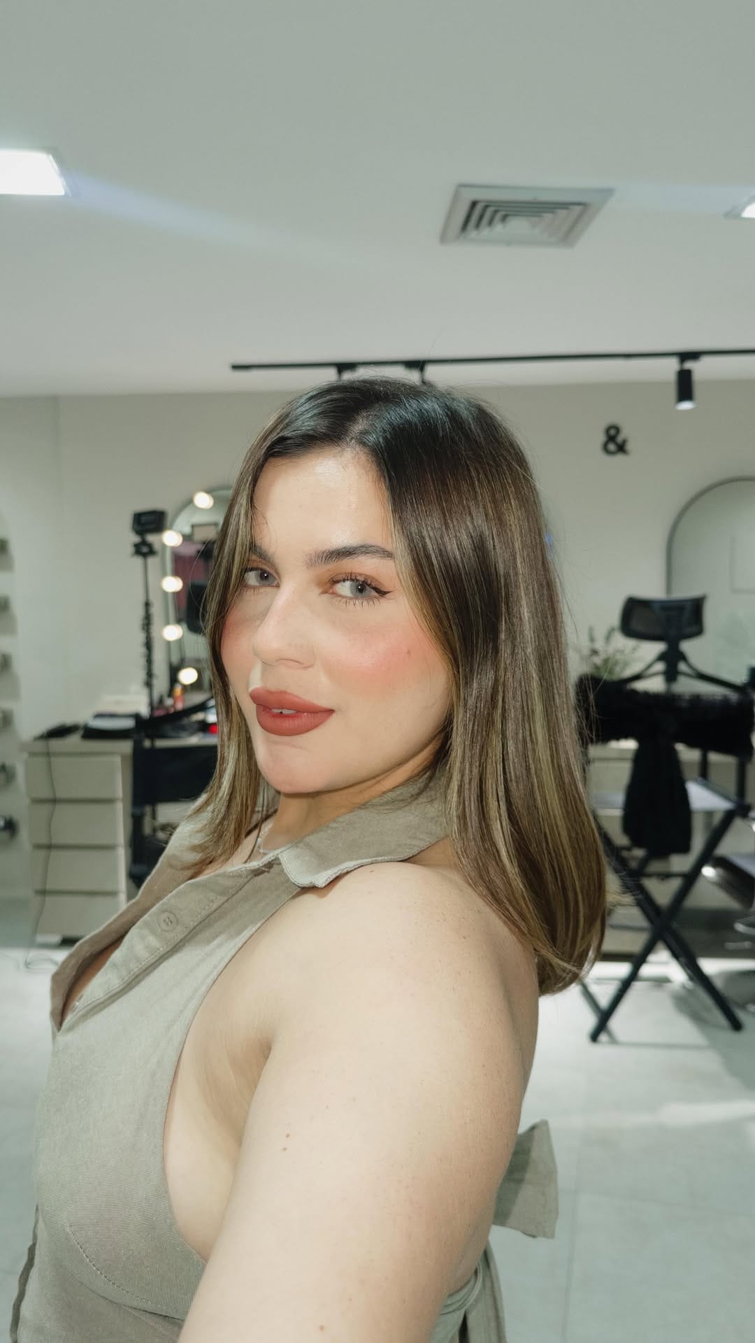 Post 1 by ✨Darlys Valero Maquilladora✨ on Instagram (video)