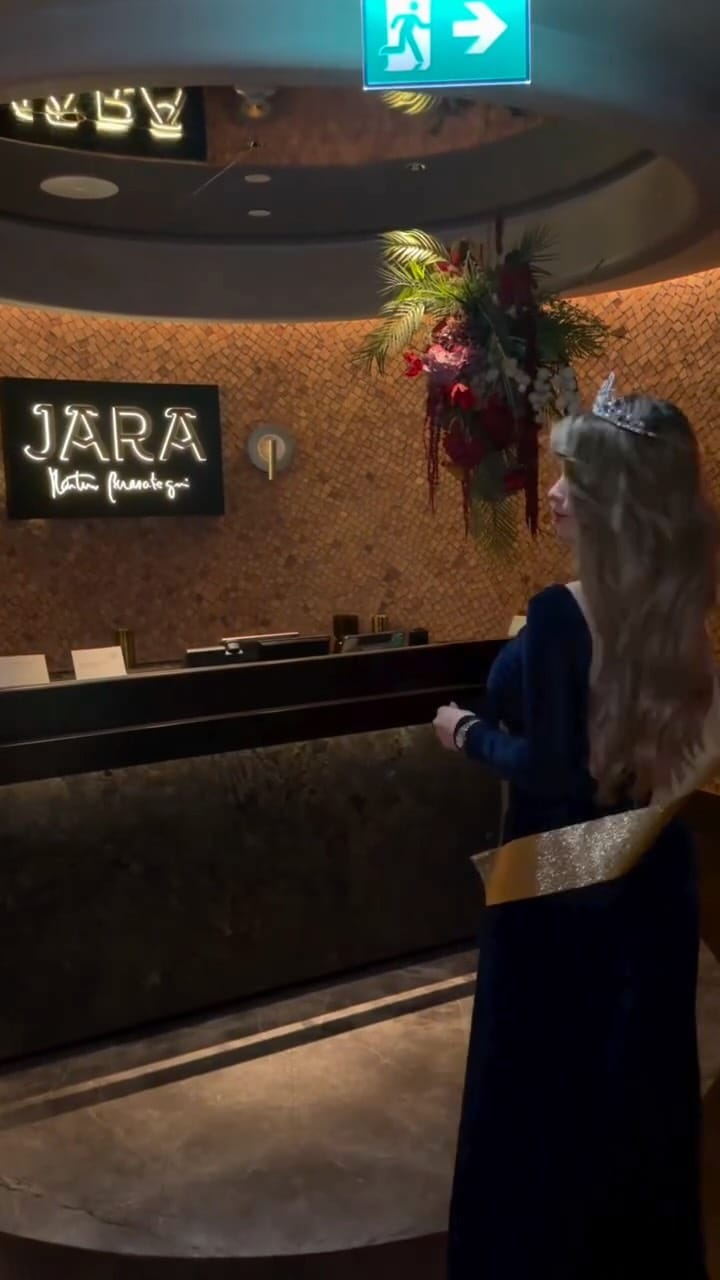 Post 4 by Dra Belleza on Instagram (video)