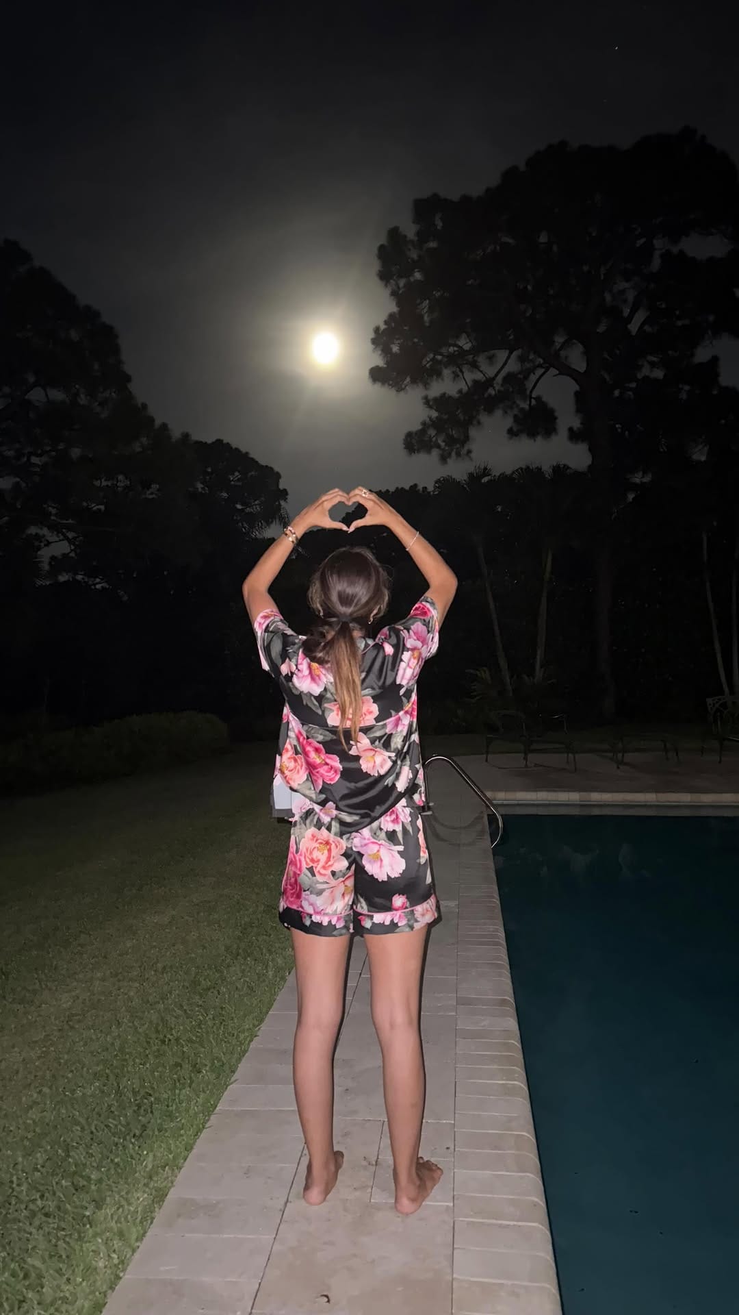 Post 9 by Valentina Ac on Instagram (video)