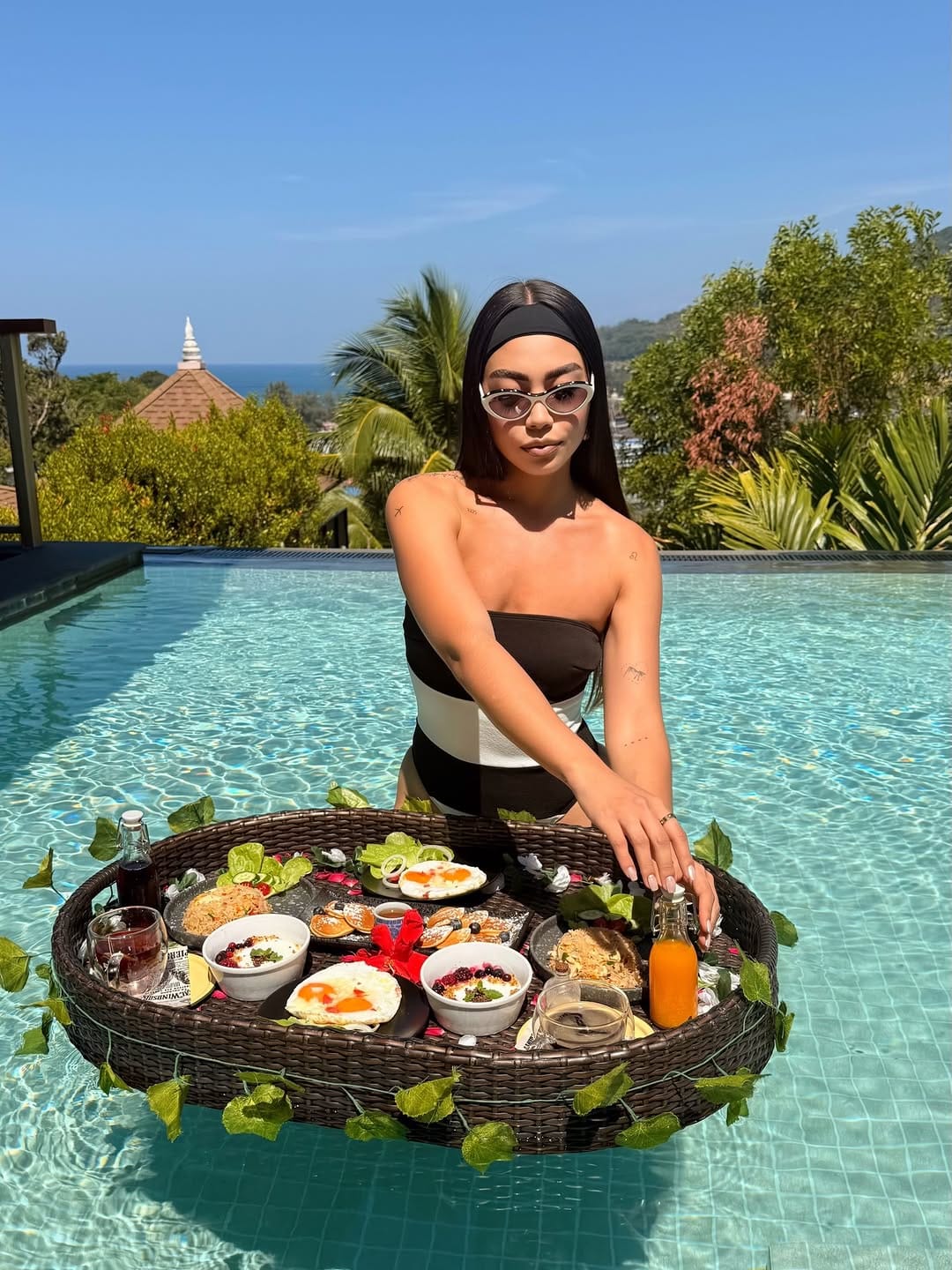 Post 5 by ✨ 𝑱𝒖𝒂𝒏𝒂 𝑽𝒂𝒍𝒆𝒏𝒕𝒊𝒏𝒂 l Beauty & Style creator ✨ on Instagram (carousel)