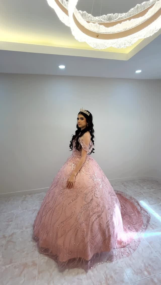 Post 7 by Mana Boutique & Estudio | Vestidos Cartagena on Instagram (video)