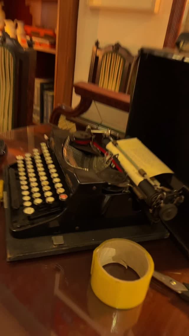 Post 9 by Rastro Santa Úrsula on Instagram (video)