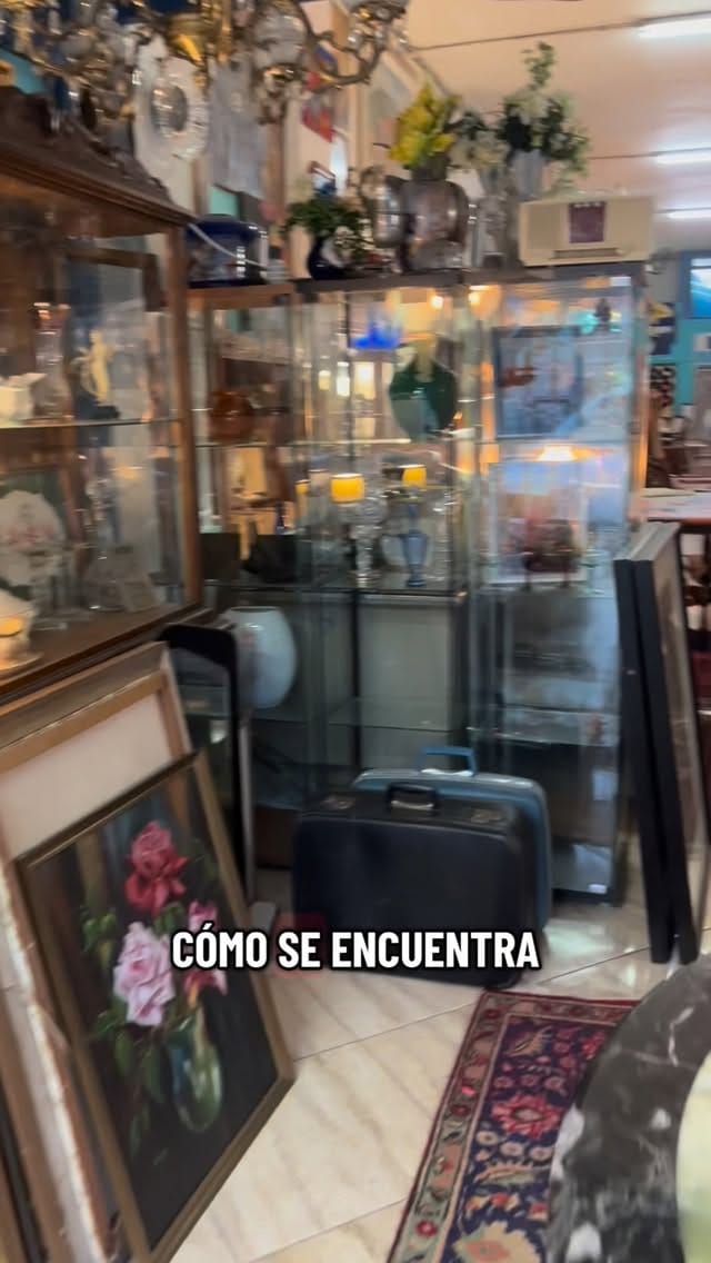 Post 4 by Rastro Santa Úrsula on Instagram (video)